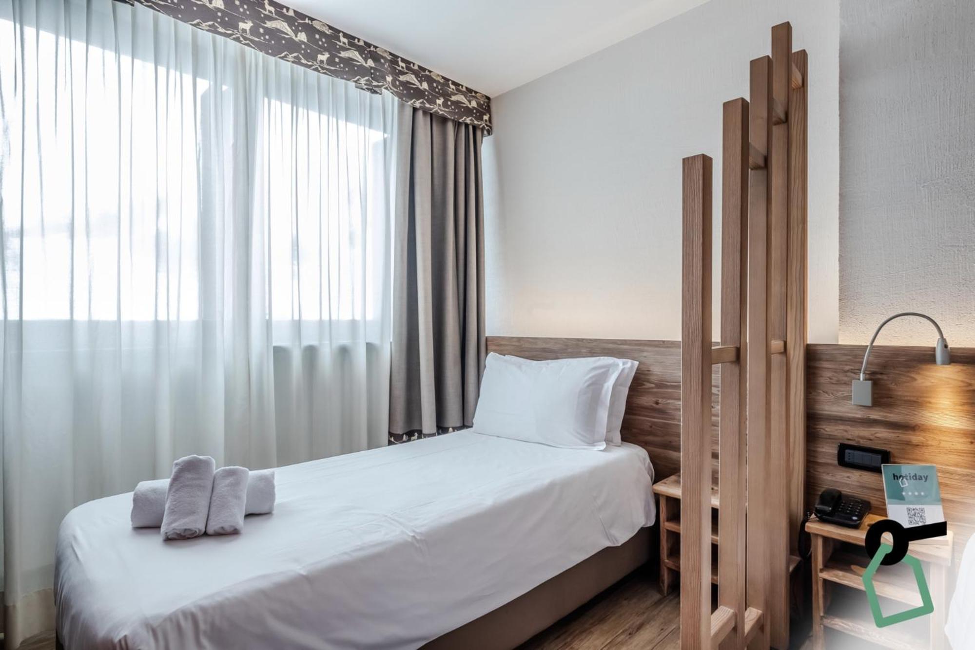 Hotiday Chalet Sestriere Vialattea ภายนอก รูปภาพ