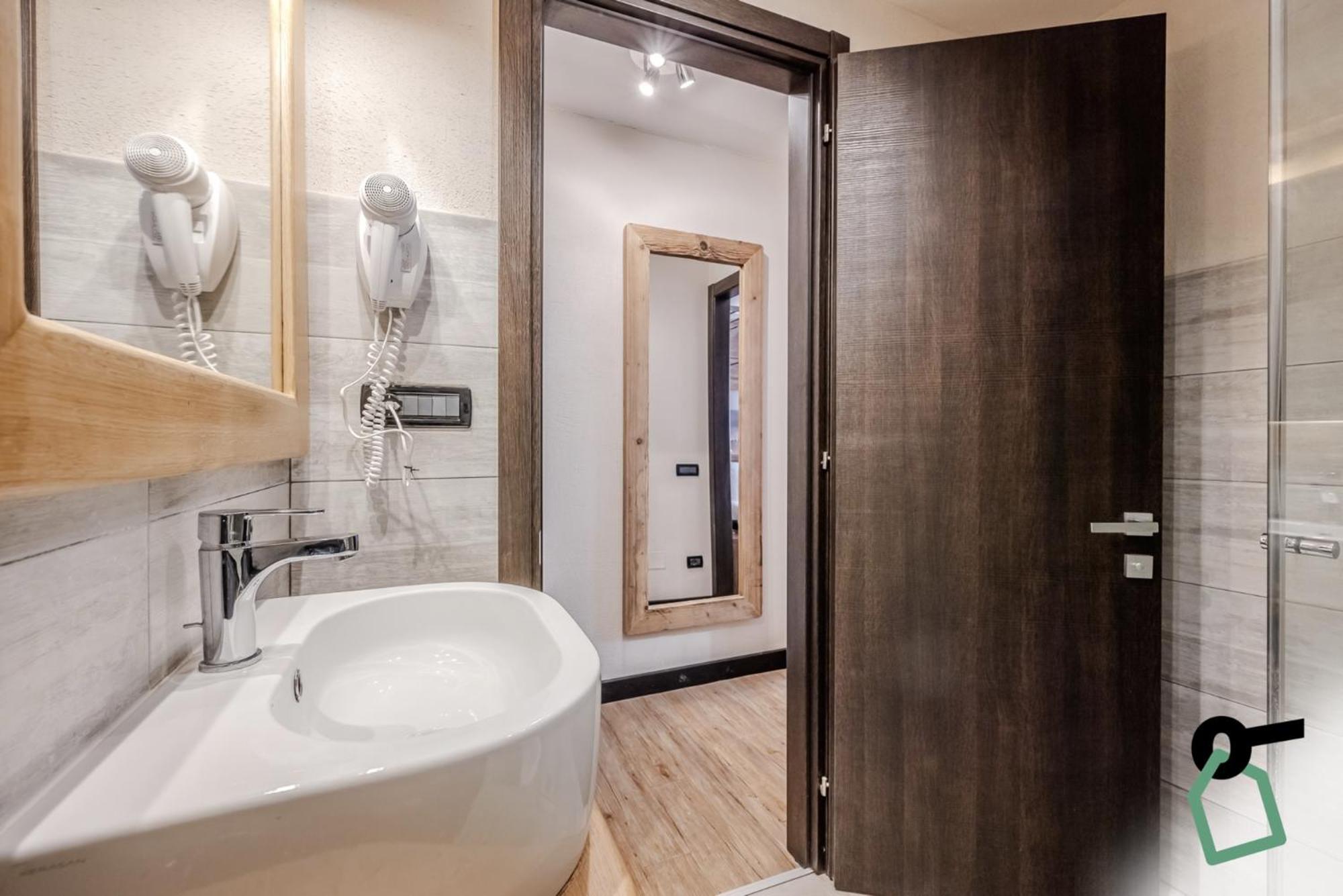Hotiday Chalet Sestriere Vialattea ภายนอก รูปภาพ