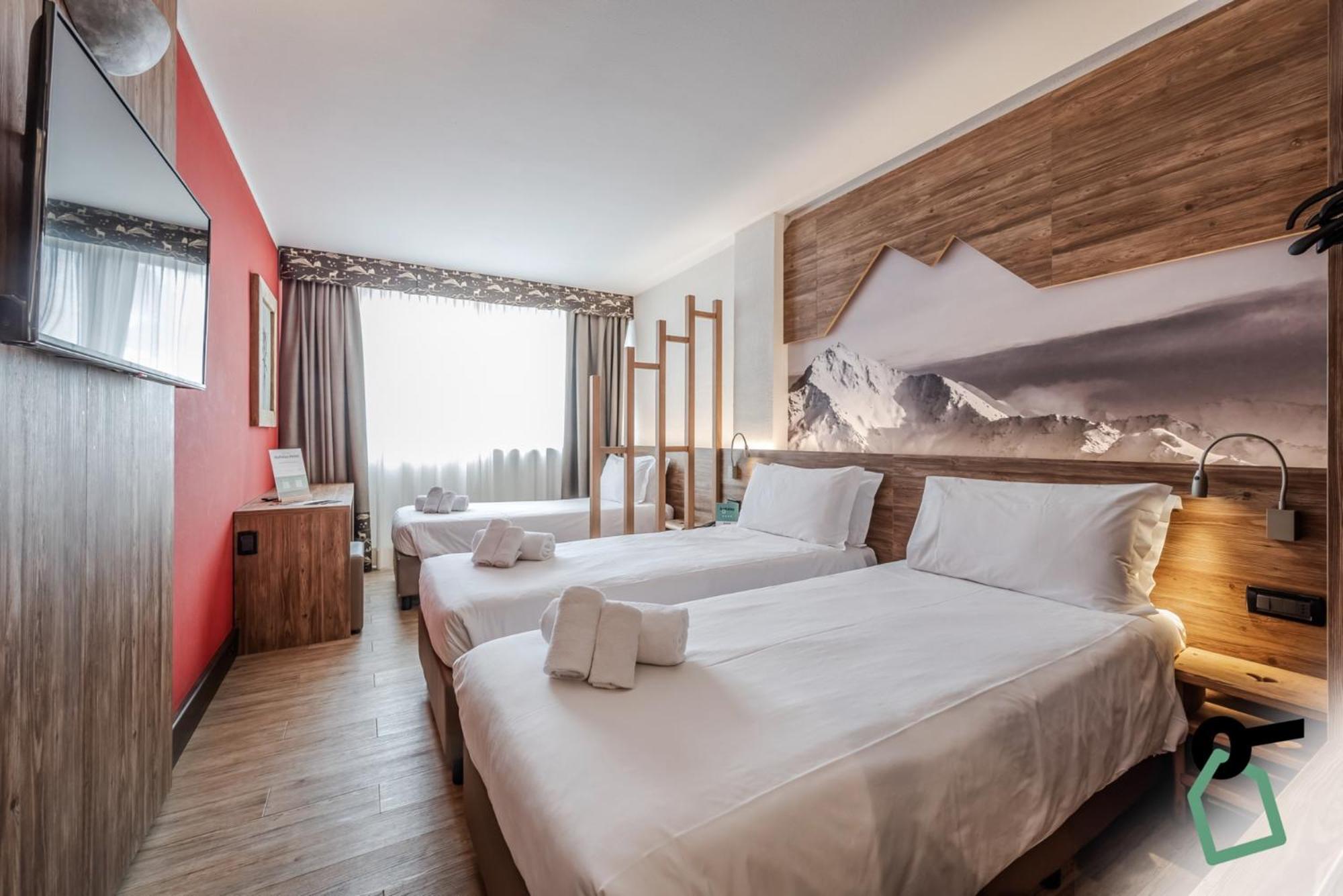Hotiday Chalet Sestriere Vialattea ภายนอก รูปภาพ