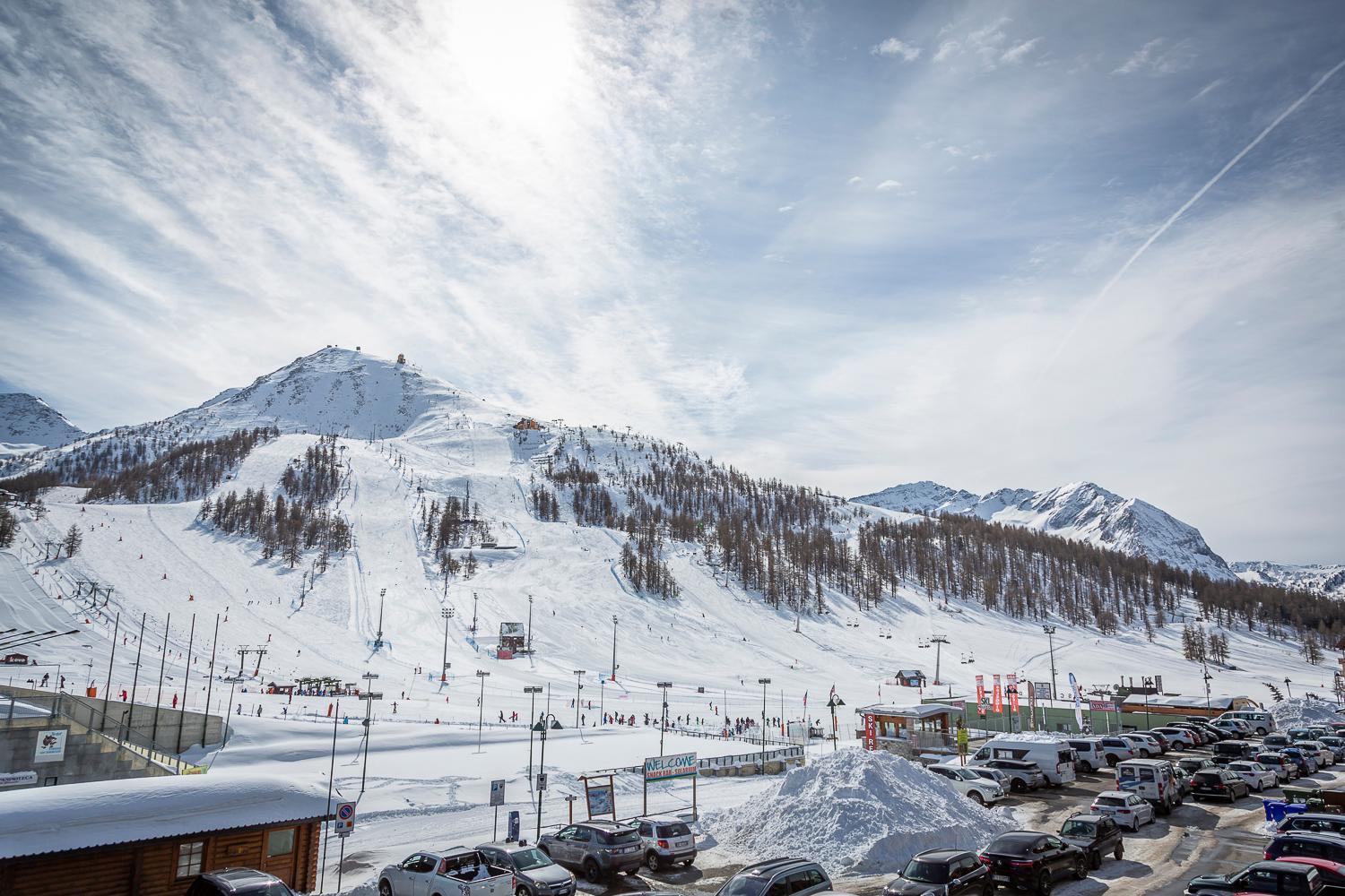Hotiday Chalet Sestriere Vialattea ภายนอก รูปภาพ