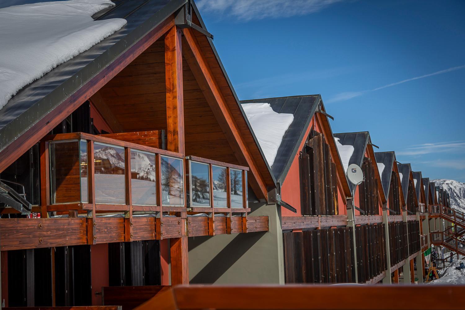 Hotiday Chalet Sestriere Vialattea ภายนอก รูปภาพ